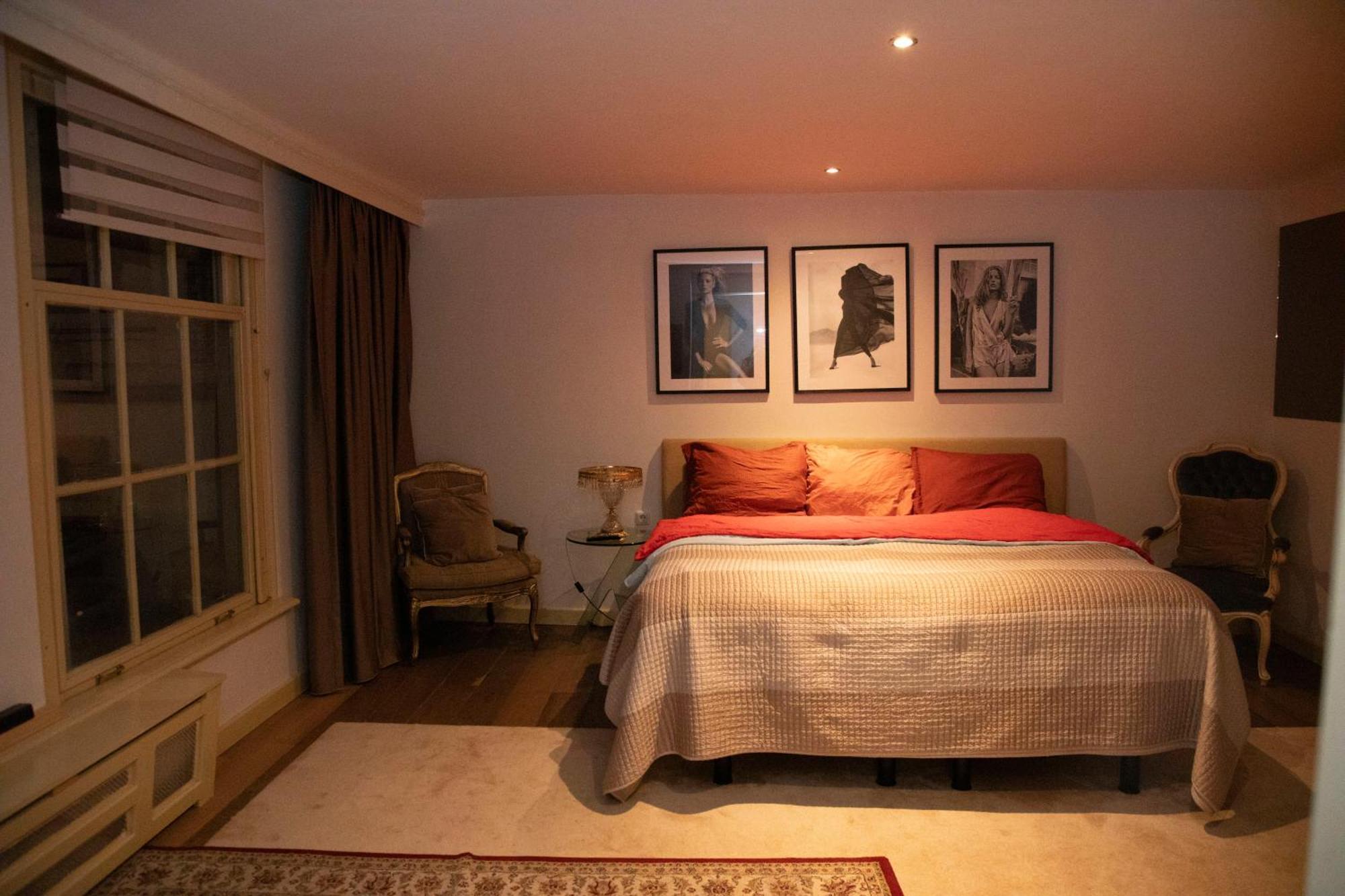 Red Light District B & B Canal View Amsterdam Exterior photo